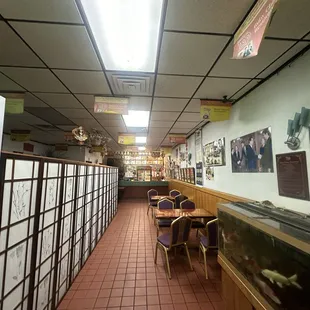 sushi and sashimi, interior
