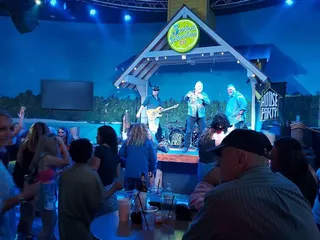 5 O'Clock Somewhere Bar