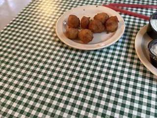 Twin Lakes Catfish Kitchen