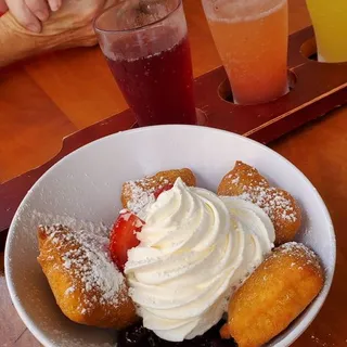 Berry Chantilly Pancakes