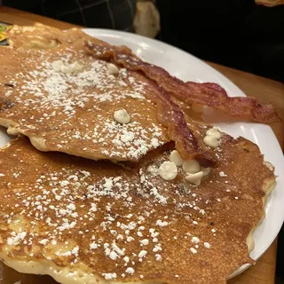 Classic Buttermilk Pancakes