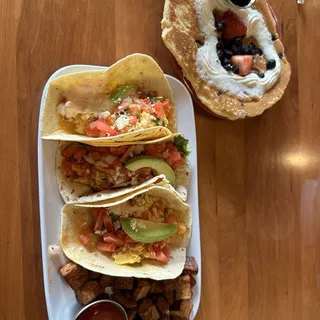 Berry Chantilly Pancakes