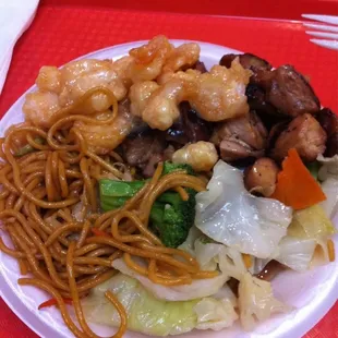 ramen and noodles, noodle soup, food, noodle dish, ramen, noodles