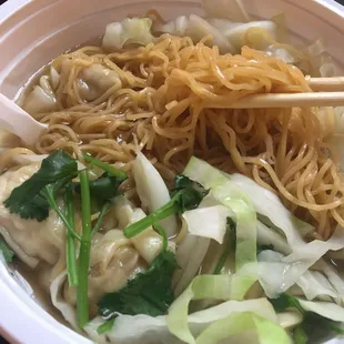 Wonton noodle soup