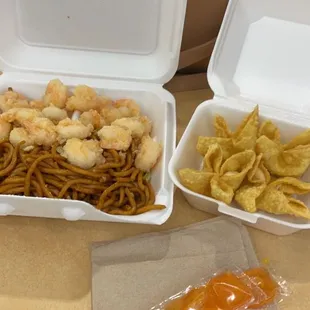 pad thai, shrimp, cheese wontons