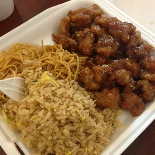 One item entree. Lemon chicken with half chow mein half fried rice