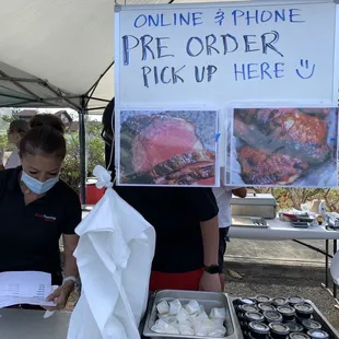 Ruby Tuesday pop-up at Kalama Valley Shopping Center - pre-orders pick-up