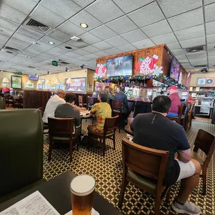 Football Sunday at Ruby&apos;s