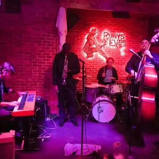 Live band Lay-in down Some chill jazz at rubys elixir, downtown st pete