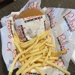 The Classic Cheese Burger Combo, excellent fries!