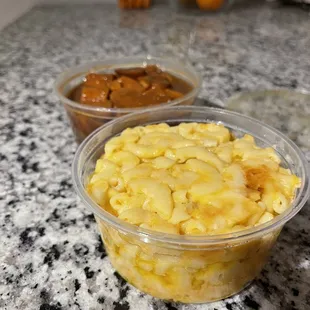 Side of Robert's Mac and Cheese and candied sweet potatoes