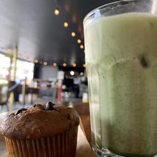 Vanilla Maple Jade Matcha with my Muffin by Wow Baguio