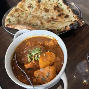 Chicken Vindaloo and Bullet Naan