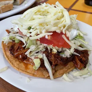 Tinga Tostada