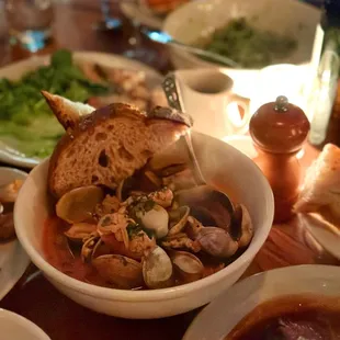 Manilla Clams - Hot Italian sausage, tomato, shallot