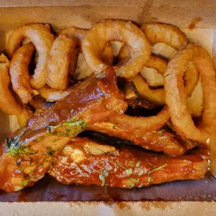 BBQ Ribs with Onion Rings