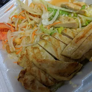 Grilled chicken and papaya salad