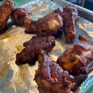 a tray of chicken wings