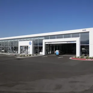 Rudolph VW . Fast Fun and Easy. I-10 @ Redd Rd.