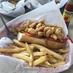 Shrimp po-boy