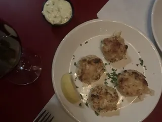 Aracri's Greentree Inn