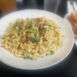 Mac n Cheese w/Chicken and Broccoli