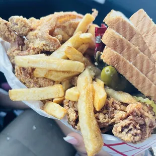 Breasts , thighs , fries