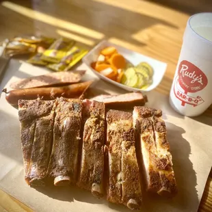 shows ribs and sides