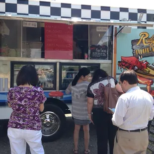 Food truck parked on 5th &amp; R!