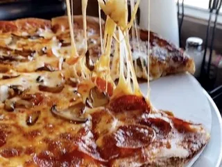 Georgio's Pizza & Subs