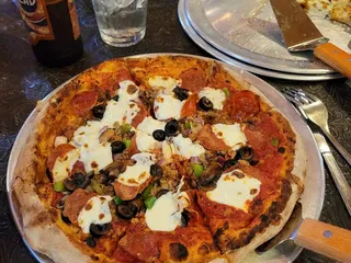 Flatlanders Pizzeria