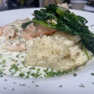 Salmon, cauliflower smash, shrimp sauce and spinach