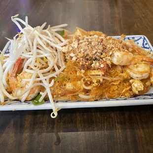 L17. Pad Thai Chaiya Lunch Special