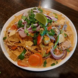 Khao Soy with Pork and Tofu