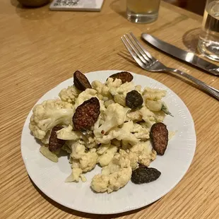 Nausicaa's clothesline (roasted cauliflower)