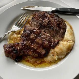 Ribeye with mashed potatoes