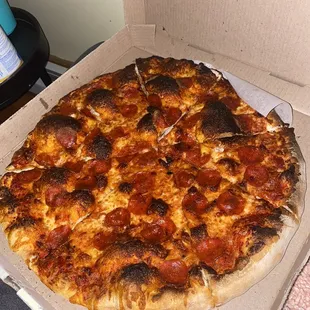 18&quot; Pepperoni Pizza