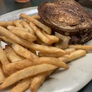 Rueben and fries