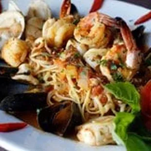 Linguine Pescatore Diavola