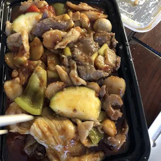 Triple Delight in Garlic Sauce