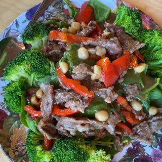 Beef Macadamia
