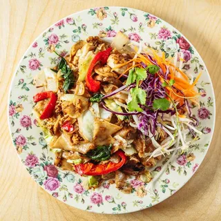 Pad Kee Mao (Drunk Noodle)
