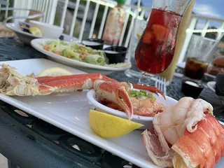 Catches Waterfront Grille