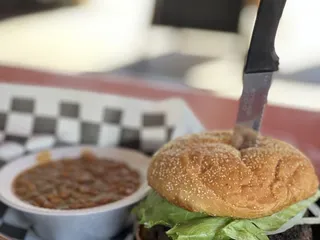 Willy's Burgers & Booze