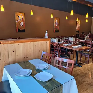 Inside restaurant during the break between lunch and dinner service