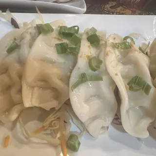4. Pot Stickers (6 Pcs)