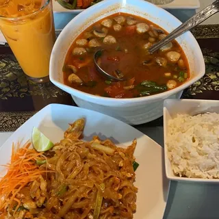 31. Pad Thai