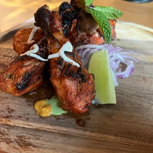 food, chicken wings and fried chicken