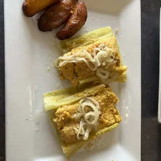 2 Tamal Cubano