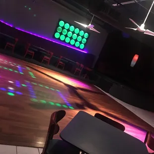 sushi and sashimi, interior